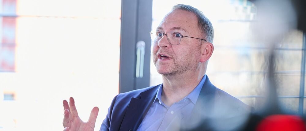 Für die Rente fordert Verdi-Chef eine stärkere Heranziehung reicher Teile der Gesellschaft. 