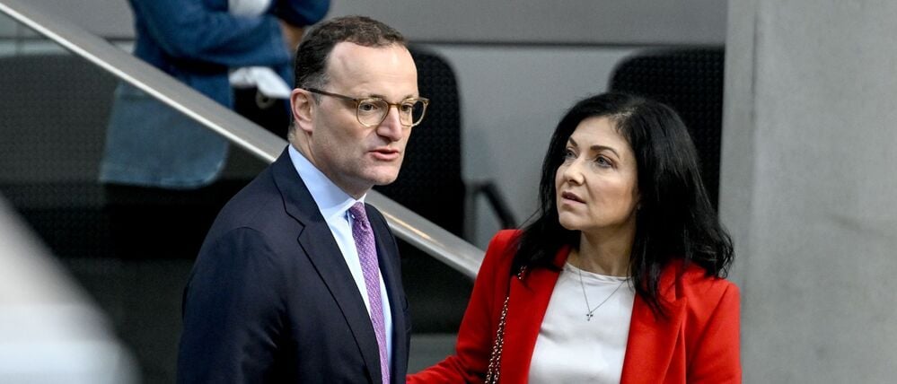 Unionsfraktionschef Spahn und Wirtschaftsministerin Reiche wollen die Konjunktur in Gang bringen (Archivbild)