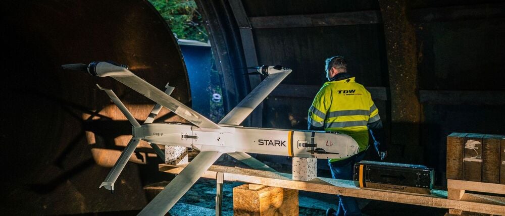 Nach Angaben von Stark Defence wurden mehr als 800 mm Panzerstahl durchdrungen. 