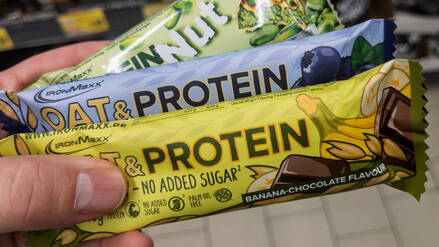 Hafer- und Protein-Geschmacksrichtungen ohne Zuckerzusatz.