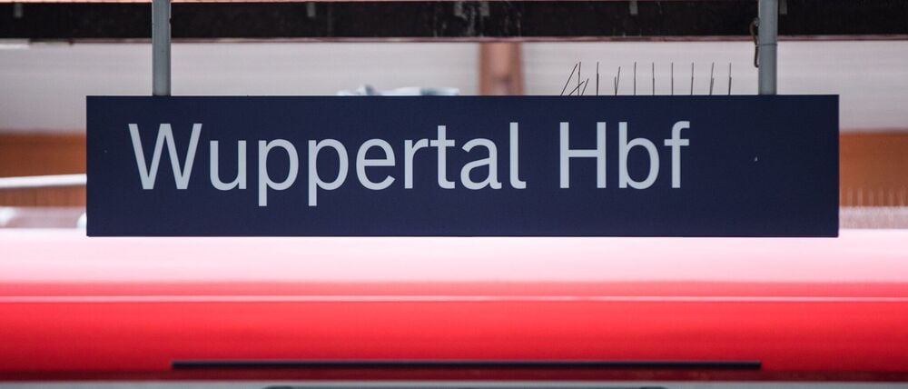 Am Wuppertaler Hauptbahnhof halten während der fünfmonatigen Bauphase überhaupt keine Fernzüge. (Archivbild)