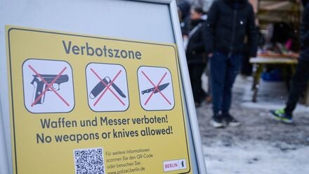 Neben den dauerhaften Verbotszonen für Waffen und Messer kommen an Silvester besondere Bereiche dazu. (Archivbild)