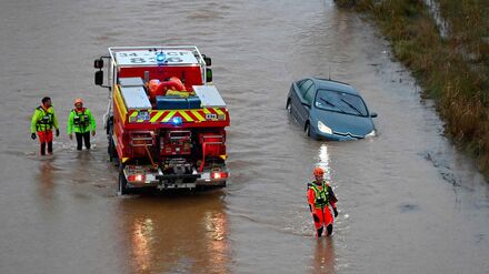 Kurz vor Weihnachten stehen Teile von Südfrankreich unter Wasser.