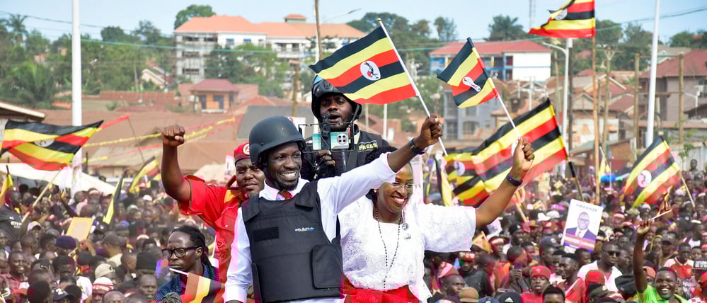 Bobi Wine tritt in Uganda gegen den langjährigen Machthaber an.