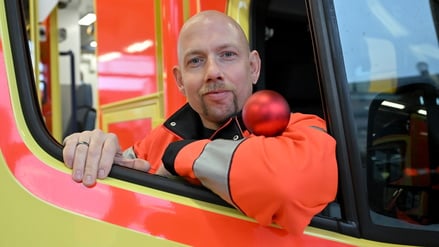 Der Potsdamer Johannes Stiller hilft als Rettungssanitäter bei Unfällen und manchmal auch bei Bagatellen.