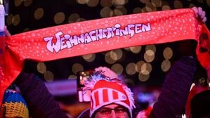 Viele Union-Fans lassen sich das Weihnachtssingen nicht entgehen.