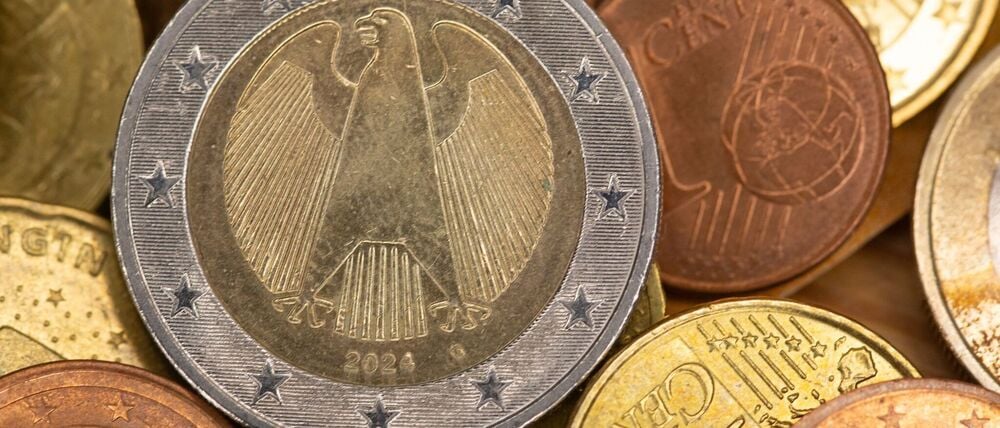 Die Eurostaaten stellen Jahr für Jahr neue Münzen im Milliardenwert her. (Symbolbild) 