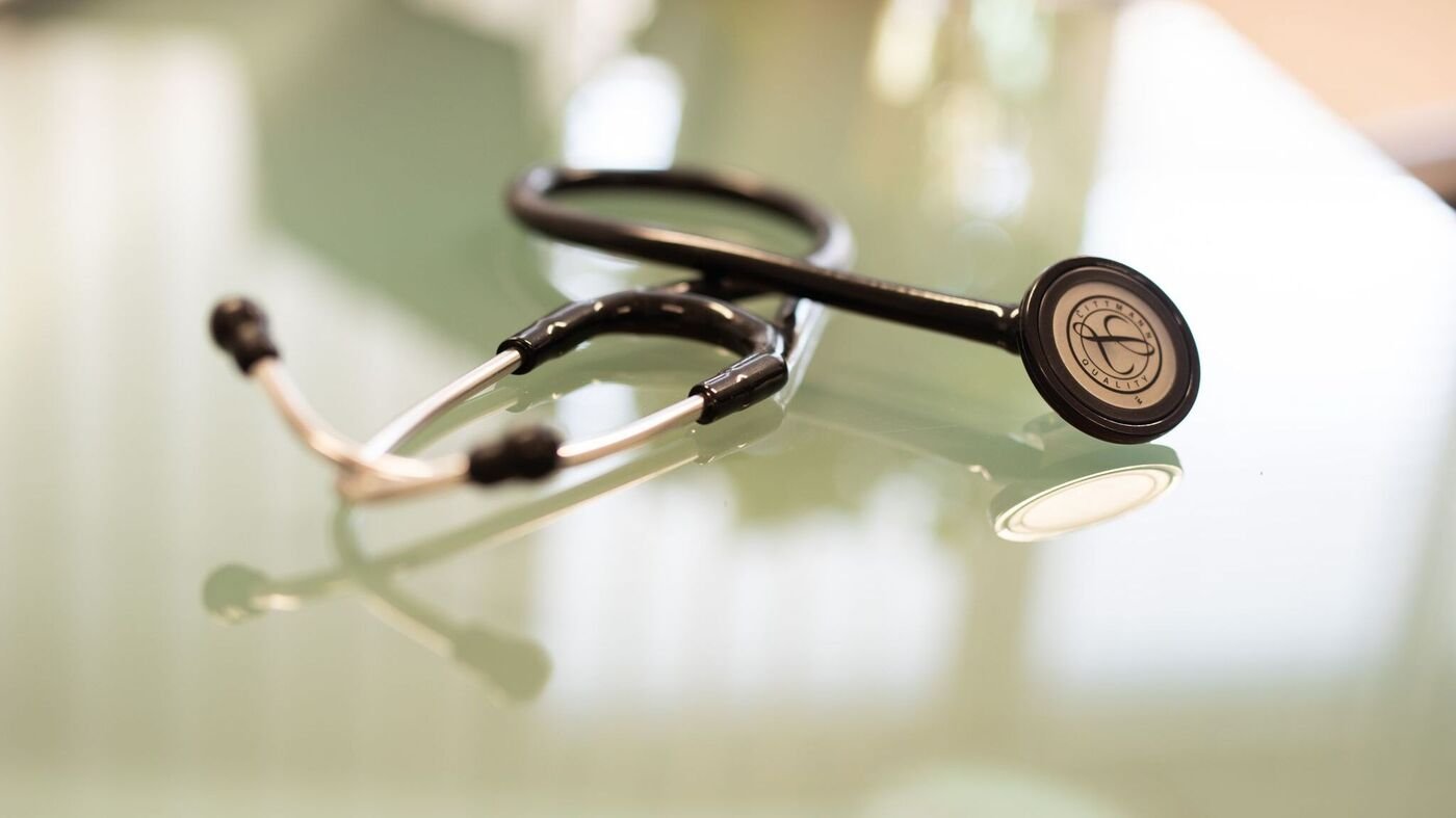 mehere-wochen-wartezeit-drei-wege-um-an-einen-arzttermin-zu-kommen