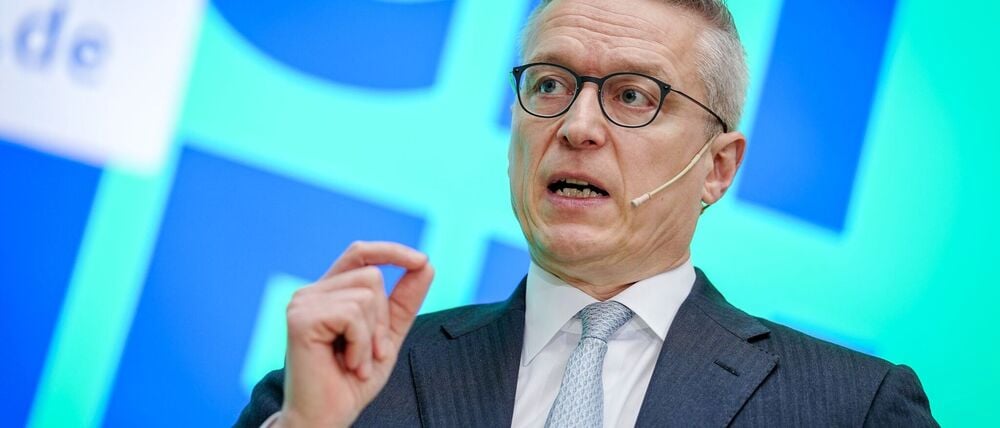 Digitalminister Karsten Wildberger (CDU) erwartet große gesellschaftliche Veränderungen durch die zunehmende Rolle von KI. (Archivbild)