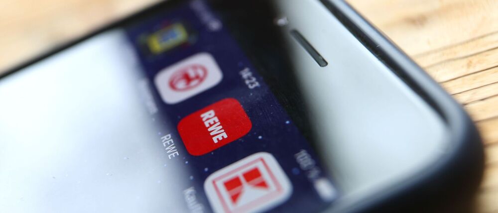 Verbraucher sollen nach dem Willen der Grünen im Bundestag per App die günstigsten Lebensmittel finden können. (Symbolbild)