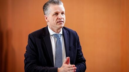 Leistungsabbau im Gesundheitssystem hält Kanzleramtschef Thorsten Frei (CDU) für unumgänglich. (Archivbild)