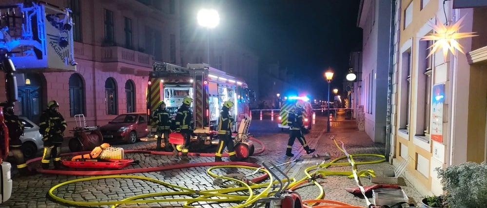 In der Nacht zum 25. Dezember brannte es in einem Geschäft in der Gutenbergstraße.