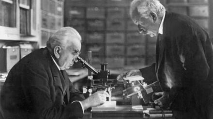 Die Brüder Auguste (rechts) und Louis Lumière gelten als Erfinder des Kinos. (Archivbild)