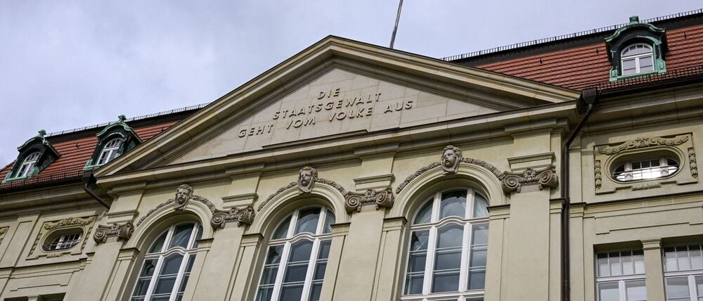 Die Staatskanzlei in Potsdam teilte am zweiten Weihnachtsfeiertag mit, dass sie Freiwilligenagenturen mit 42.400 Euro zusätzlich unterstützt. (Archivbild)