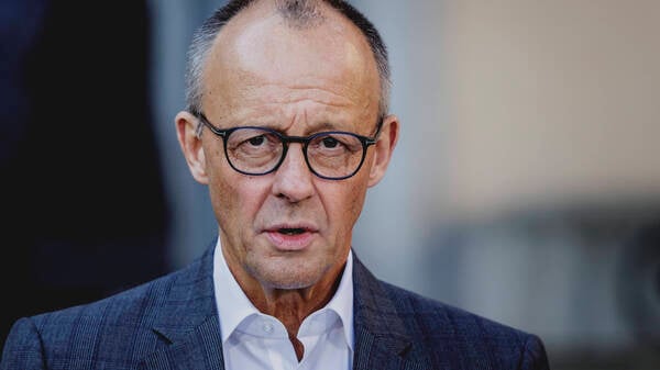 Friedrich Merz CDU, Bundeskanzler, aufgenommen bei einem Pressestatement vor einer Kabinettsklausur
