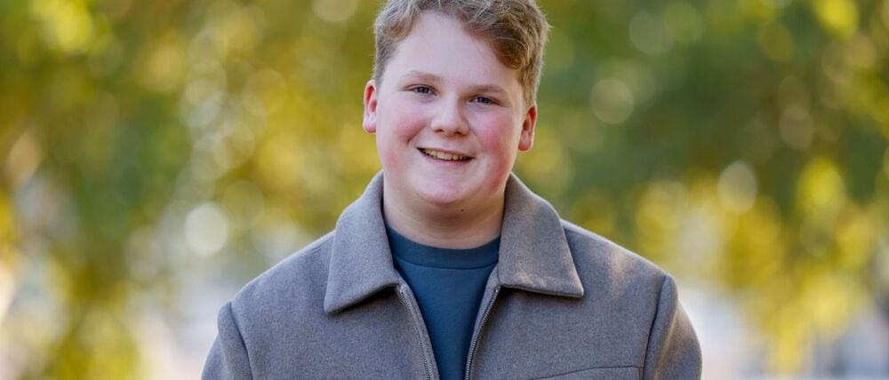 Im Januar hat er die Schule geschmissen, nun setzt Julius Weckauf ganz auf die Schauspielerei.