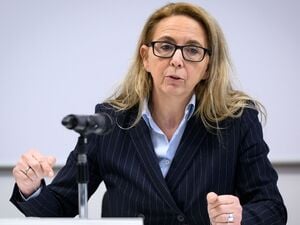 Polizeipräsidentin Barbara Slowik Meisel weist auf den hohen Anteil Jugendlicher bei Gewalttätern hin. (Archivbild)