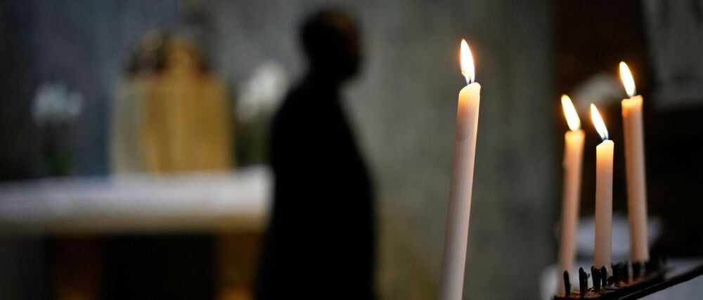 Viele berühmte Menschen haben sich 2025 von der Welt verabschiedet. (Symbolbild)