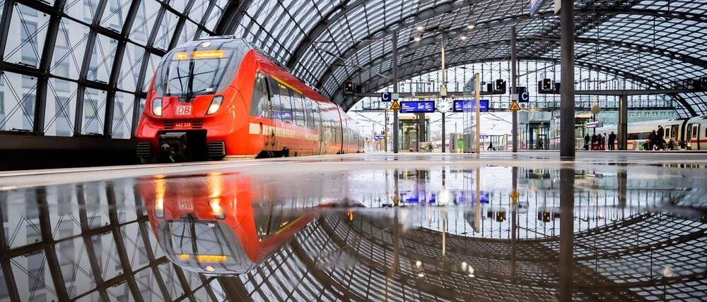 Das Deutschlandticket ermöglicht bundesweit Fahrten im Regional- und Nahverkehr. (Archivbild)