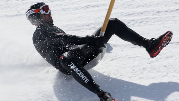 Auf die Schaufel fertig los! Beim Shovel Racing werden Geschwindigkeiten von bis zu 100 km/h erreicht.
