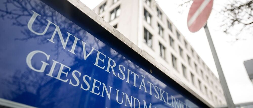 Ein Patient soll in einem psychischen Ausnahmezustand gewesen sein, als die Polizei eingriff. (Archivbild)