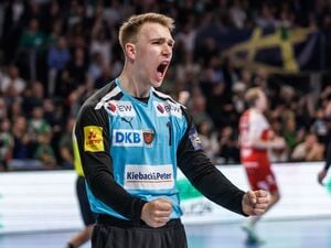 Füchse-Torhüter Lasse Ludwig überzeugt im letzten Heimspiel des Jahres. 