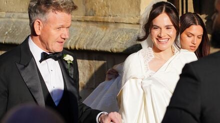 Der Starkoch hat sich am Hochzeitstag seiner Tochter als stolzer Papa präsentiert. 