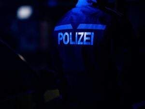 Die Polizei hat in Berlin einen 35-Jährigen vorübergehend festgenommen. (Symbolbild)