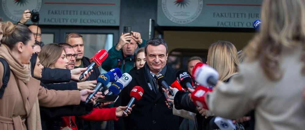 Kosovos Ministerpräsident Kurti sichert sich bei der Neuwahl in seinem Land ein weiteres Regierungsmandat.