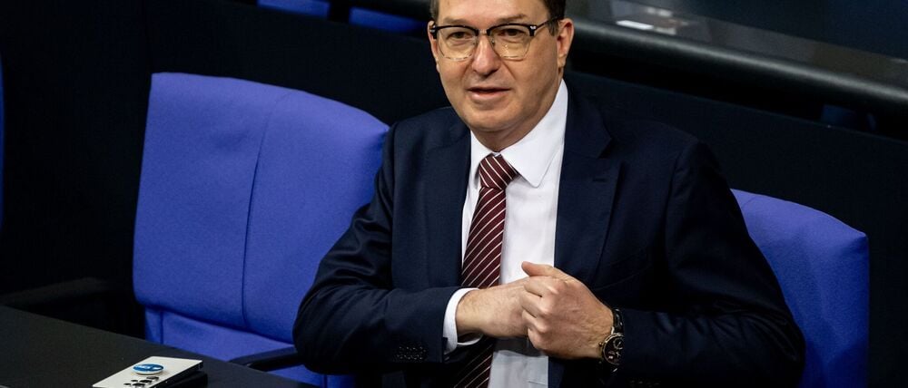 Bundesinnenminister Alexander Dobrindt (CSU) plädiert für härtere Strafen. (Archivbild)