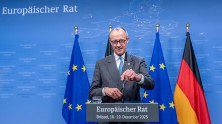 Stärkung des Zusammenhalts Europas: Das ist mit 54 Prozent mit Abstand das Thema, um das sich die Bundesregierung von Kanzler Friedrich Merz (CDU) im neuen Jahr besonders kümmern sollte.