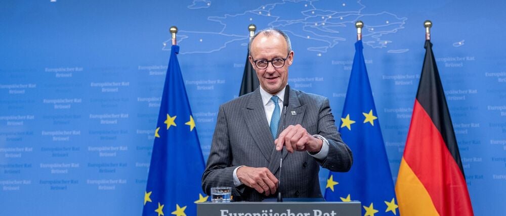 Stärkung des Zusammenhalts Europas: Das ist mit 54 Prozent mit Abstand das Thema, um das sich die Bundesregierung von Kanzler Friedrich Merz (CDU) im neuen Jahr besonders kümmern sollte.