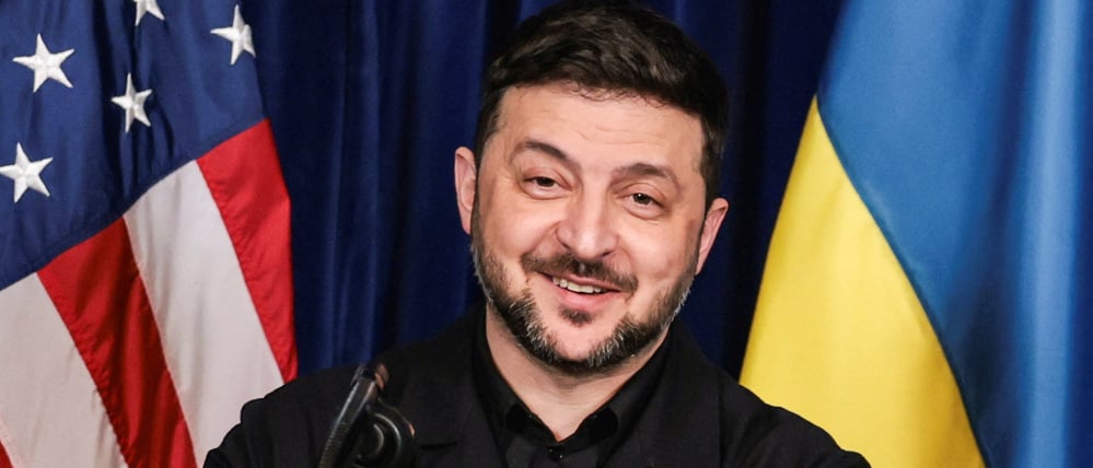 Der ukrainische Präsident Wolodymyr Selenskyj reagiert während einer Pressekonferenz mit US-Präsident Donald Trump nach ihrem Mittagessen im Trump-Club Mar-a-Lago in Palm Beach, Florida, USA, am 28. Dezember 2025.