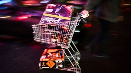 Zum Verkaufsstart gab es vielerorts Warteschlangen.