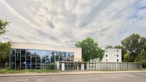 Verfallendes Prunkstück in Reinickendorf. Das Kino „L’Aiglon“ am Kurt-Schumacher-Damm.