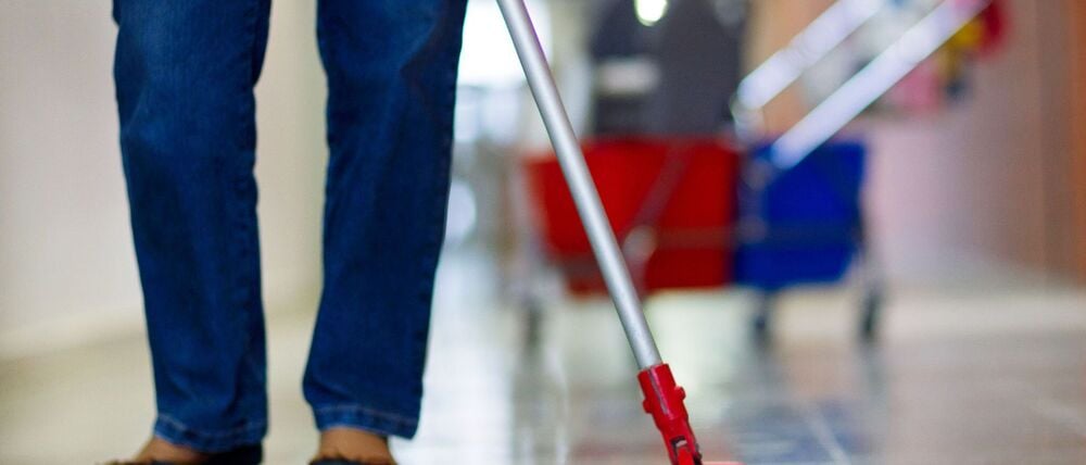 11 Prozent der Haushalte in Deutschland beschäftigen laut IW eine Haushaltshilfe. (Symbolfoto)