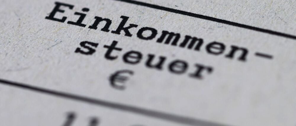 Über 80 Prozent der deutschen Unternehmen finden laut einer Befragung des Ifo-Instituts im Auftrag der Stiftung Familienunternehmen auch die Steuern für ihre Arbeitnehmer zu hoch. (Symbolbild)