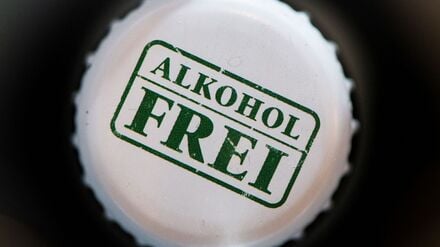 Besserer Schlaf, bessere Haut, bessere Stimmung: Ein Dry January kann viele positive Auswirkungen haben.  