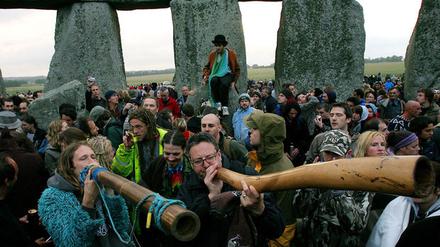 070621stonehenge