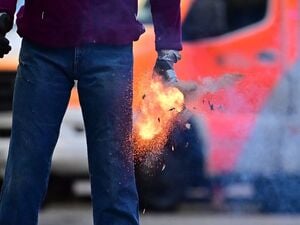 Silvester bedeutet für die Berliner Feuerwehr die größte Herausforderung des Jahres. 