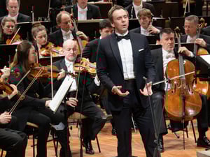 Traumgast. Tenor Benjamin Bernheim beim Silvesterkonzert.