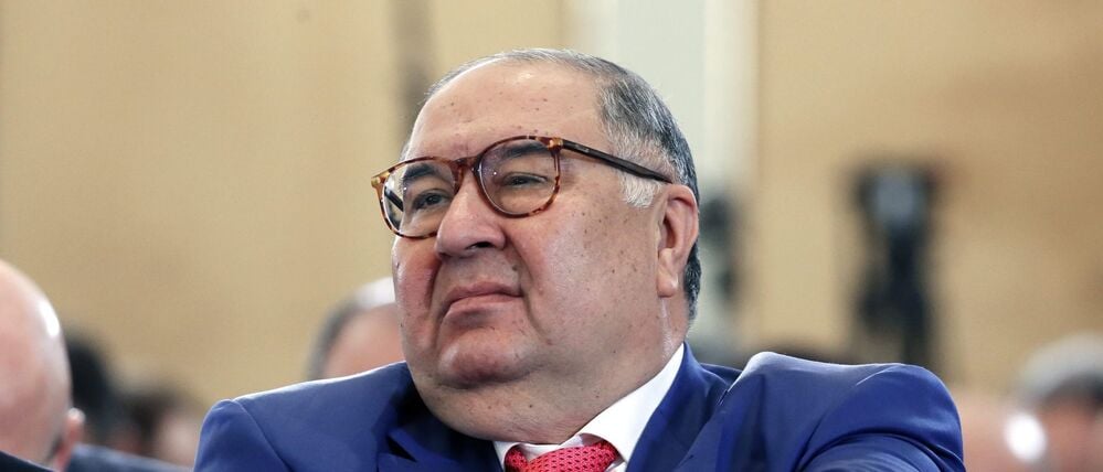 Der russische Oligarch Alischer Usmanow nimmt am Kongress der Russischen Union der Industriellen und Unternehmer (RSPP) teil. Die Staatsanwaltschaft München II hat ein Verfahren gegen Usmanow gegen Zahlung einer Geldauflage von zehn Millionen Euro eingestellt.