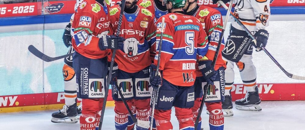 Die Eisbären Berlin müssen erneut auf zwei wichtige Profis verzichten. (Archivbild)