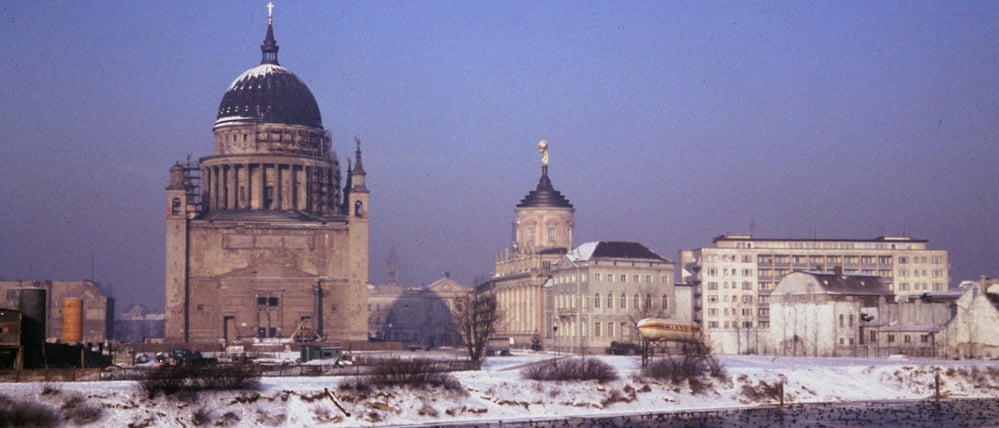 Der Alte Markt in Potsdam im Dezember 1968.