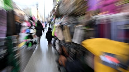 Potsdam, 29.12.2025, Lokales, 
Brandenburger Straße, Brandenburger Strasse, Thema Einzelhandel, Weihnachtsgeschäft, Weihnachtsgeschaeft, 
Foto: Ottmar Winter PNN 