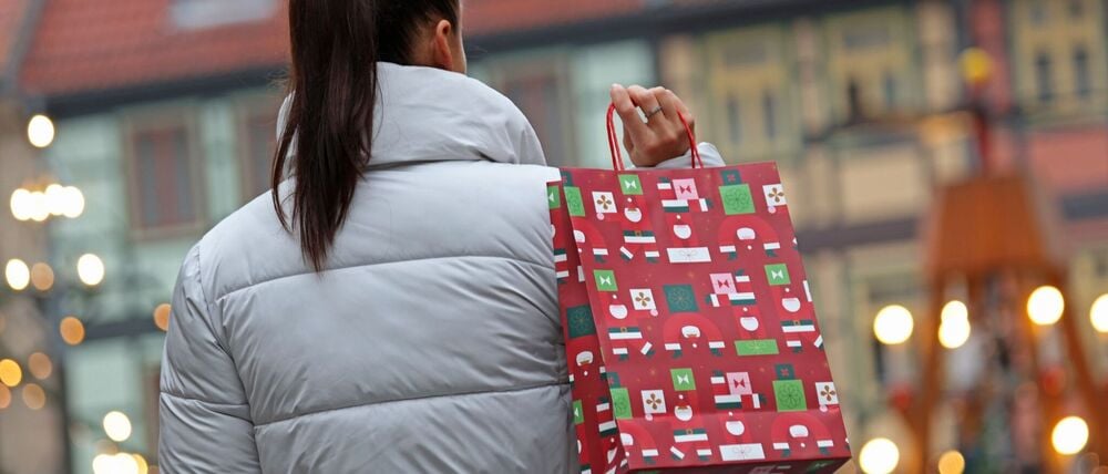 Die meisten Menschen geben laut Umfrage Geschenke zurück, die nicht gefallen.