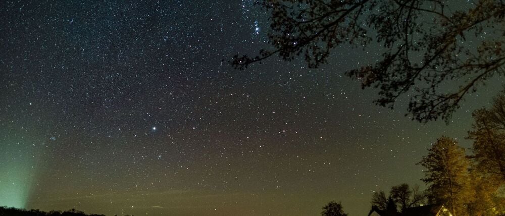 In der Silvesternacht lohnt nicht nur der Blick auf Raketengefunkel. (Archivbild)