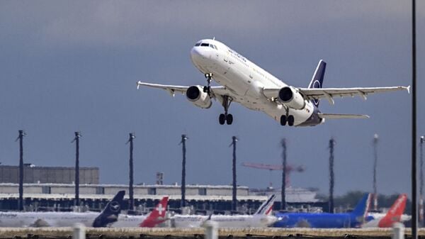 Am Flughafen BER sind die Passagierzahlen 2025 auf 26 Millionen leicht gestiegen. (Archivfoto)