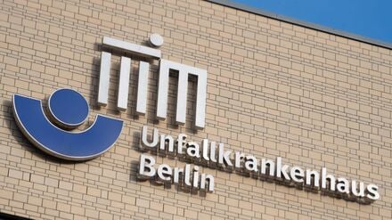 Verletzungen nach Glätteunfällen haben die Notaufnahme des Unfallkrankenhauses an Silvester beschäftigt. (Symbolbild)