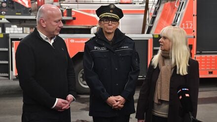 Die Berliner Polizei beschlagnahmte bis Silvester 220.000 Stück verbotene Pyrotechnik.